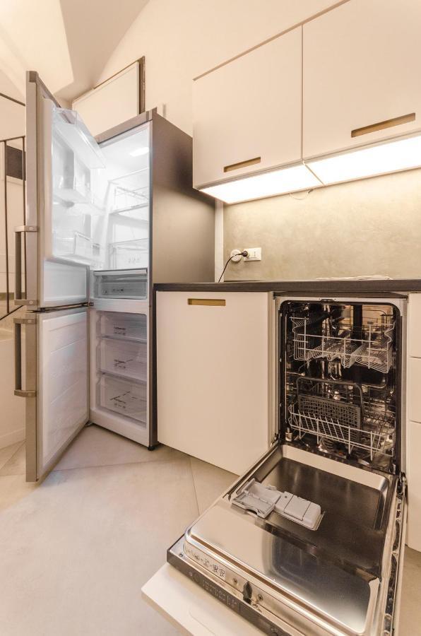 Cartoleria Suite: Spazioso, Moderno E Centrale Болонья Экстерьер фото